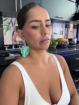 Mau White online show from 10, 12, 2024