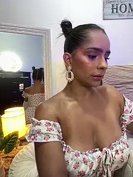 Mau White online show from 6, 3, 2025