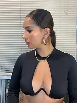 Mau White online show from 10, 9, 2025