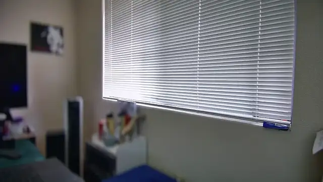 Yagurl  west online show from 30, 1, 2025