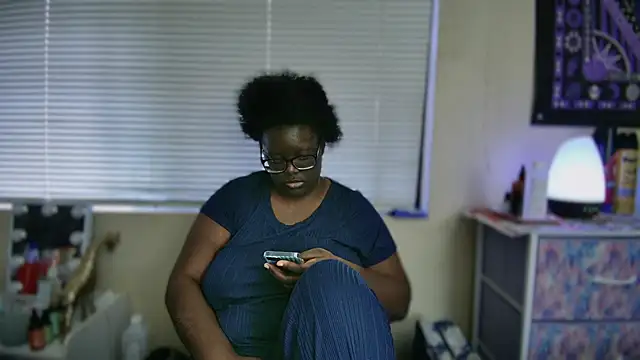 Yagurl  west online show from 14, 2, 2025