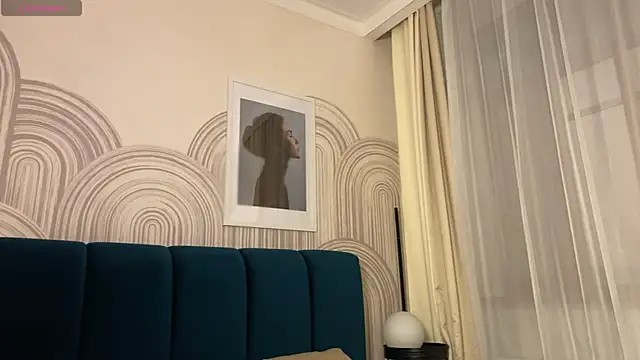 viviann evans online show from 14, 4, 2026