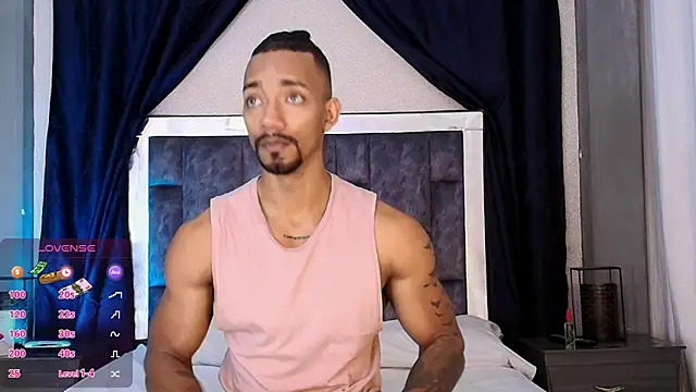 Snapshot of Manolo_Hot1 chatting on 10, 1, 2025 Manolo Hot1 online show from 10, 1, 2025