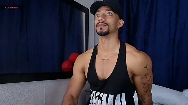 Snapshot of Manolo_Hot1 chatting on 3, 2, 2025 Manolo Hot1 online show from 3, 2, 2025