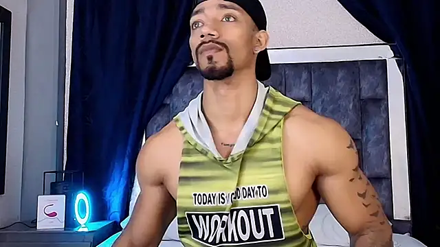 Snapshot of Manolo_Hot1 chatting on 21, 2, 2025 Manolo Hot1 online show from 21, 2, 2025