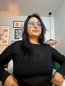 Snapshot of Amber_gold_ chatting on 10, 1, 2025 Amber gold online show from 10, 1, 2025