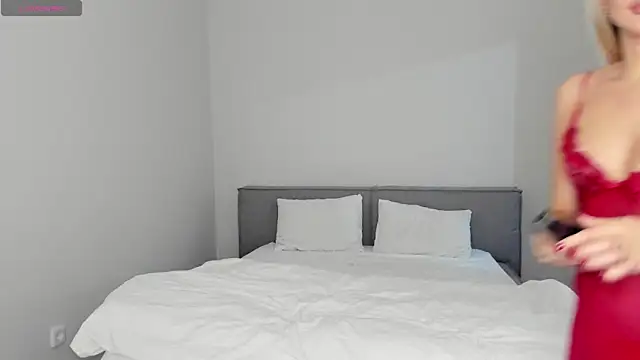 Snapshot of sarahphyllis chatting on 10, 11, 2025 sarahphyllis online show from 10, 11, 2025