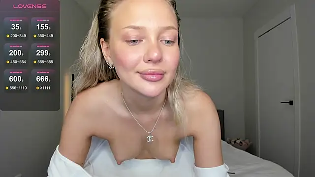 Snapshot of sarahphyllis chatting on 6, 6, 2026 sarahphyllis online show from 6, 6, 2026