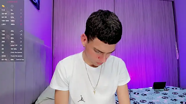 Snapshot of jake_and_joaquin chatting on 15, 11, 2025 jake and joaquin online show from 15, 11, 2025