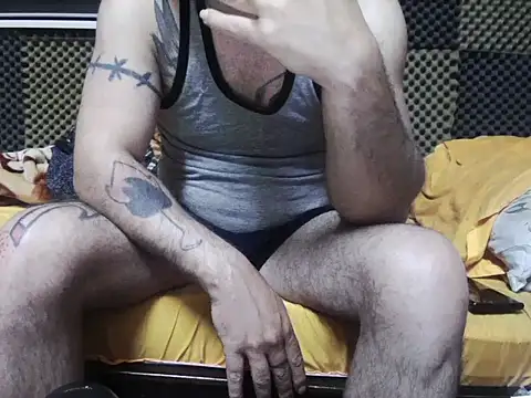 Snapshot of Arabeyes chatting on 28, 10, 2025 Arabeyes online show from 28, 10, 2025