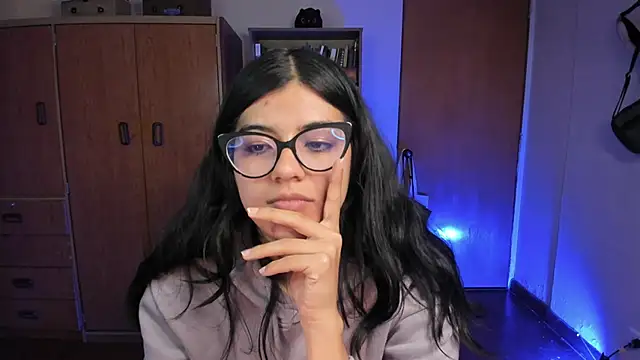 valerie  skyy online show from 24, 1, 2025