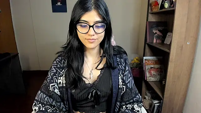 valerie  skyy online show from 5, 3, 2025