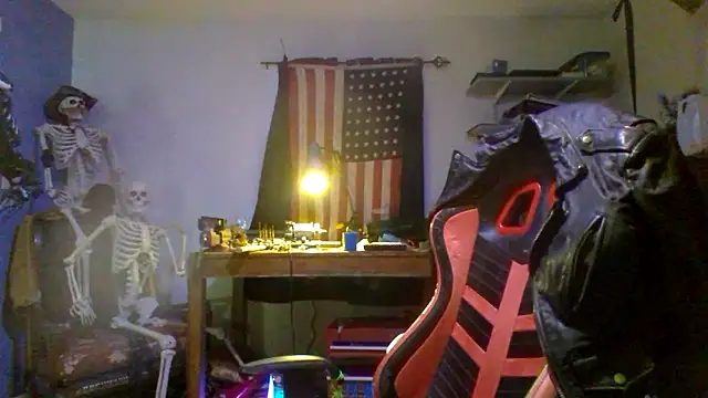 Woodywoodsup1 online show from 8, 11, 2025