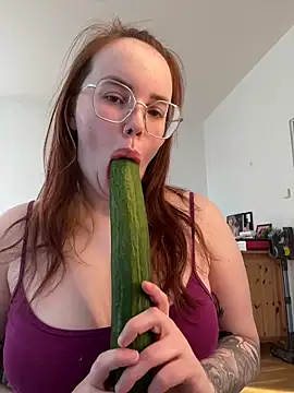 Snapshot of Mona-Peaches chatting on 30, 1, 2025 Mona-Peaches online show from 30, 1, 2025