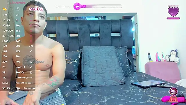 Snapshot of AnderAndMartina chatting on 21, 9, 2025 AnderAndMartina online show from 21, 9, 2025