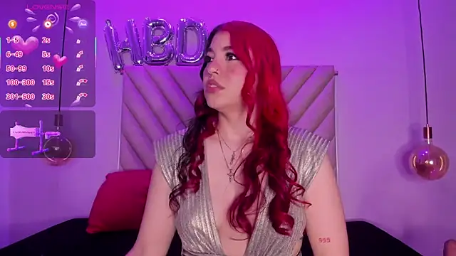 EmmaSwift  online show from 10, 9, 2025