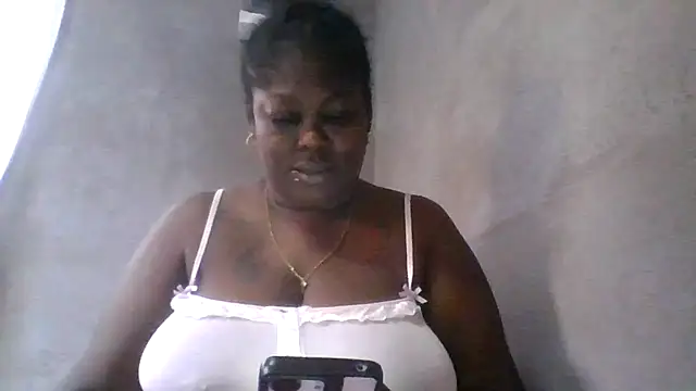 Snapshot of XgeileKutje chatting on 3, 11, 2025 XgeileKutje online show from 3, 11, 2025