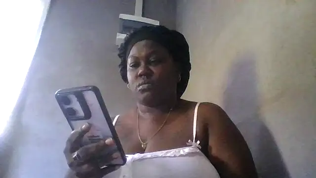 Snapshot of XgeileKutje chatting on 5, 11, 2025 XgeileKutje online show from 5, 11, 2025