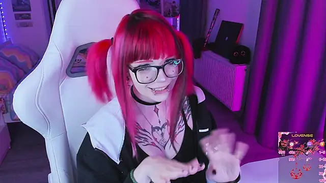 Yumi Youkai online show from 16, 11, 2025