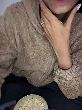 PARI Hun online show from 28, 12, 2024