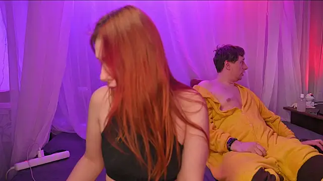 Snapshot of Claudia_and_elon_ chatting on 14, 2, 2025 Claudia and elon online show from 14, 2, 2025