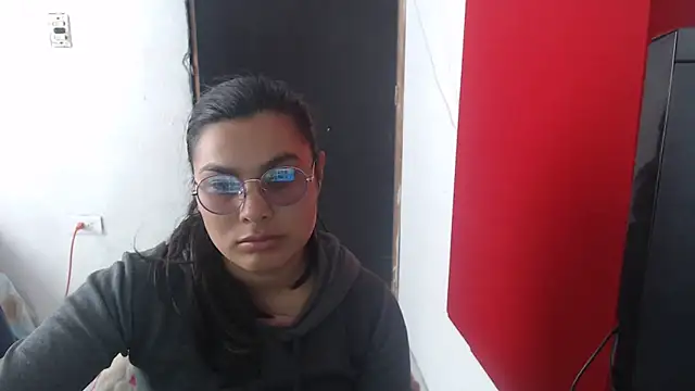 luxury sex 17 online show from 21, 3, 2025