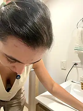 AnnaCastillo  online show from 12, 1, 2026