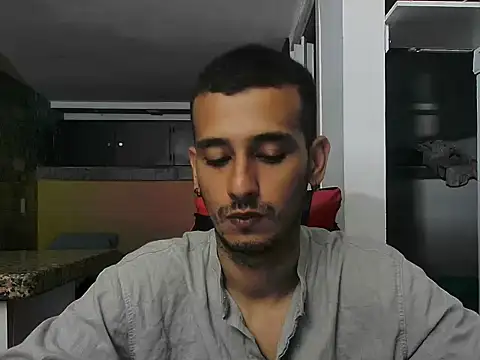Snapshot of talktome4 chatting on 28, 7, 2026 talktome4 online show from 28, 7, 2026