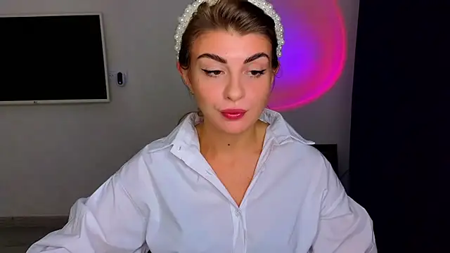 Snapshot of _comefeelme_ chatting on 3, 11, 2025 comefeelme online show from 3, 11, 2025