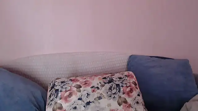 Snapshot of vitalina_freedom chatting on 31, 10, 2025 vitalina freedom online show from 31, 10, 2025