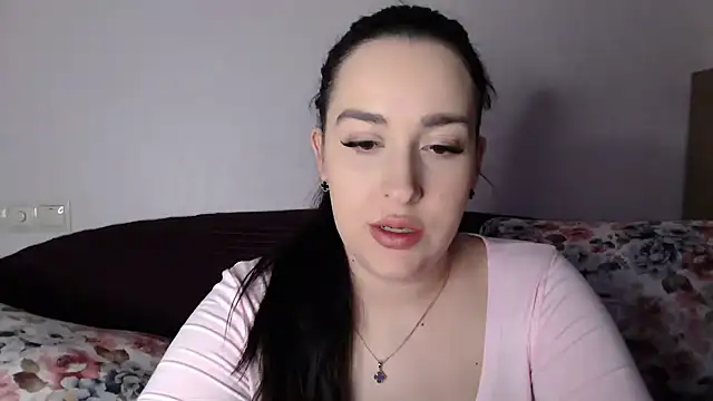 Snapshot of vitalina_freedom chatting on 3, 12, 2025 vitalina freedom online show from 3, 12, 2025
