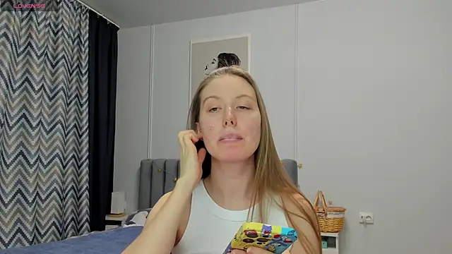 Peggy Beauty online show from 21, 2, 2025