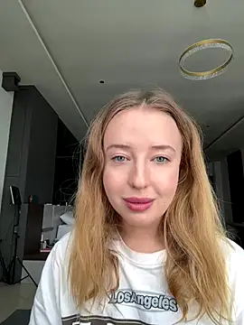 Snapshot of Nura_n_Sarah chatting on 28, 9, 2025 Nura n Sarah online show from 28, 9, 2025