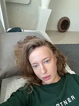 Nura n Sarah online show from 16, 4, 2026