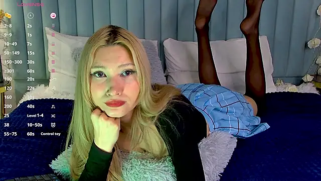 Snapshot of CarolReeves chatting on 19, 1, 2025 CarolReeves online show from 19, 1, 2025