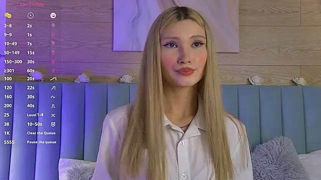 Snapshot of CarolReeves chatting on 30, 1, 2025 CarolReeves online show from 30, 1, 2025