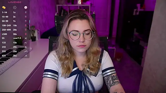 RemyCute online show from 18, 9, 2025