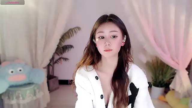 Aimee-520 online show from 22, 12, 2025