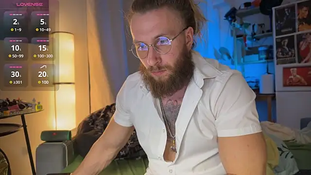 Snapshot of rusbigpaul chatting on 9, 3, 2025 rusbigpaul online show from 9, 3, 2025