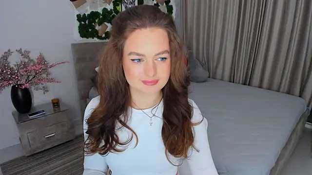 MiracleCurly online show from 8, 2, 2025