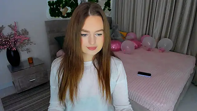 MiracleCurly online show from 24, 2, 2025