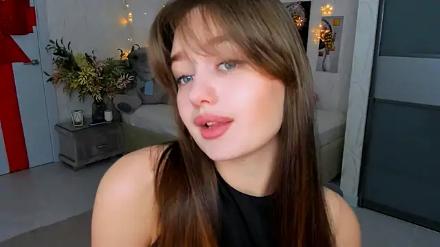 MiracleCurly online show from 4, 3, 2025