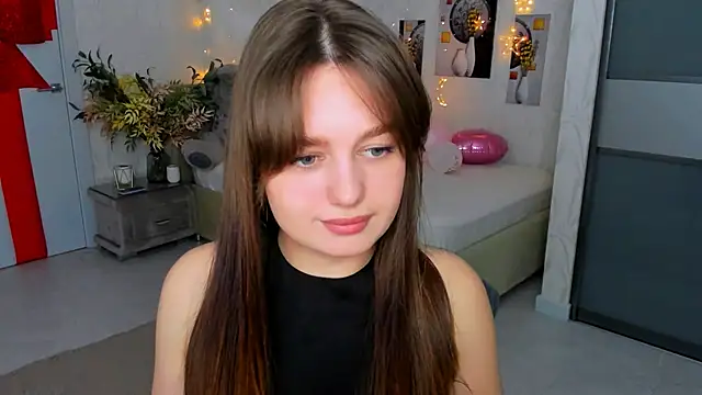 MiracleCurly online show from 5, 3, 2025