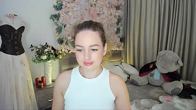 MiracleCurly online show from 7, 11, 2025