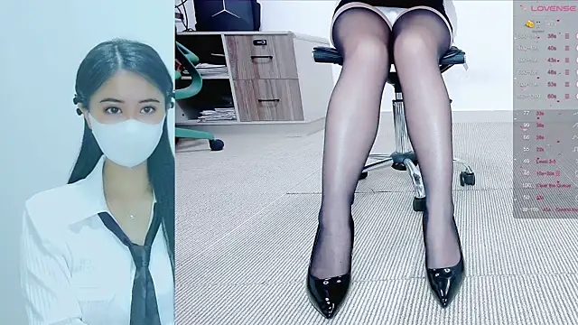 Snapshot of tt50256 chatting on 11, 10, 2025 tt50256 online show from 11, 10, 2025