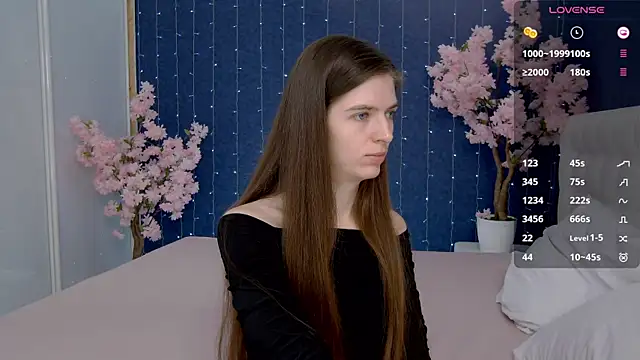 -Mirror-Girl- online show from 6, 2, 2025