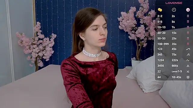 -Mirror-Girl- online show from 6, 2, 2025