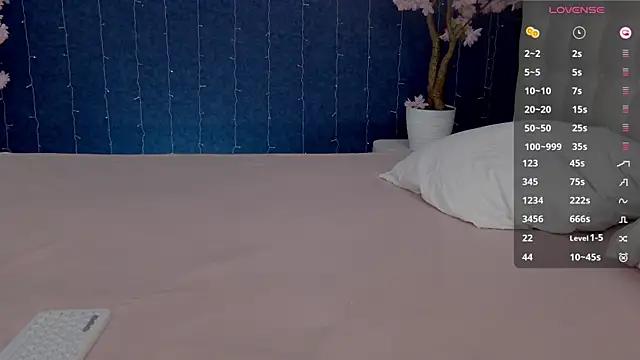 -Mirror-Girl- online show from 16, 2, 2025