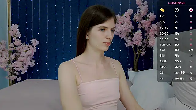 -Mirror-Girl- online show from 13, 3, 2025