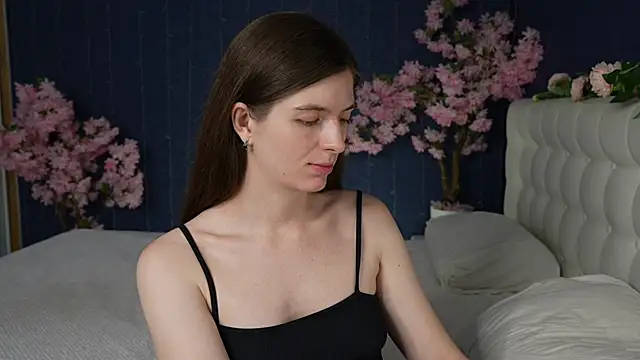 Snapshot of -Mirror-Girl- chatting on 30, 6, 2026 -Mirror-Girl- online show from 30, 6, 2026